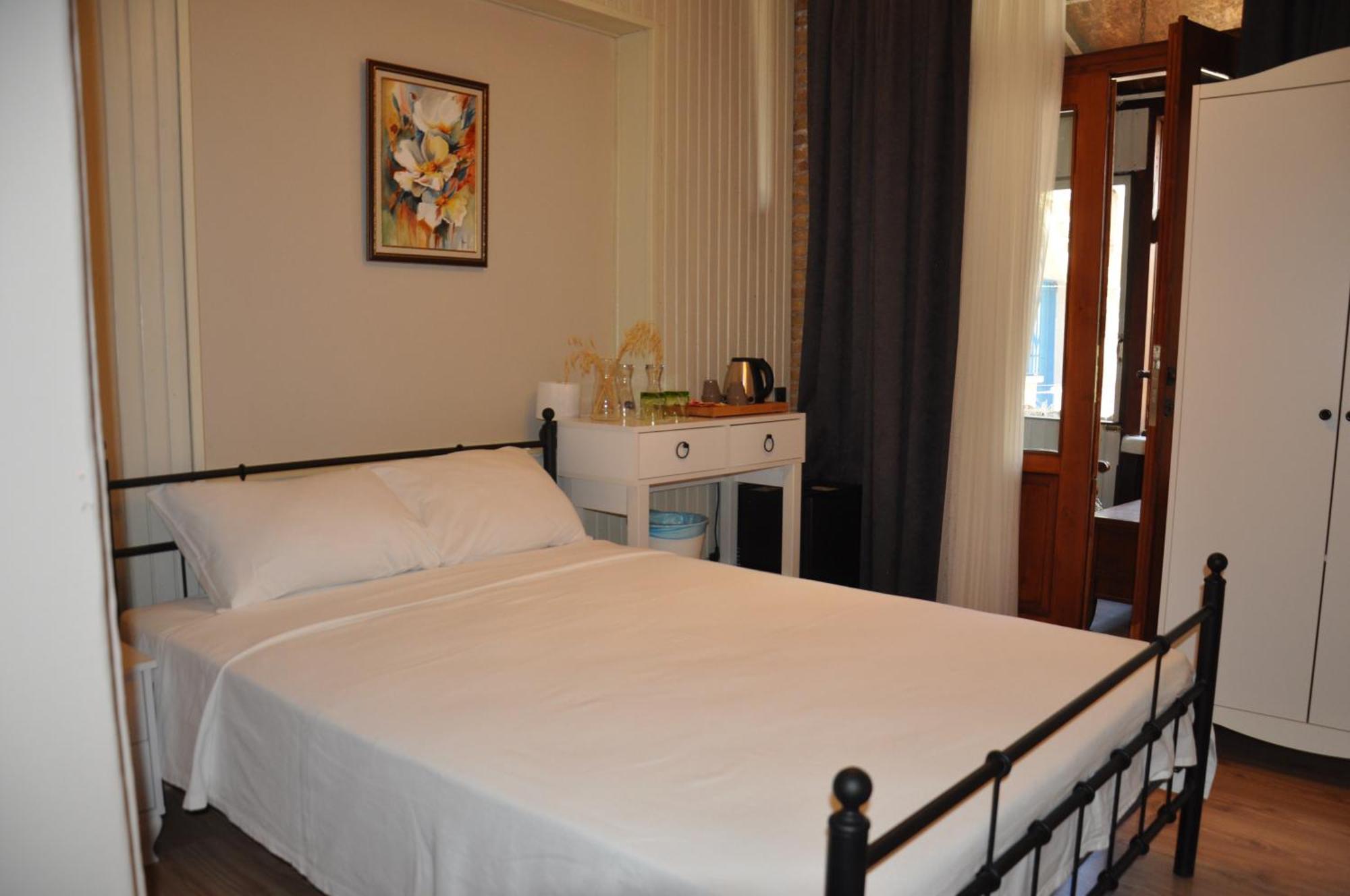 La Casa Carina Bed and Breakfast Antalya Exteriör bild