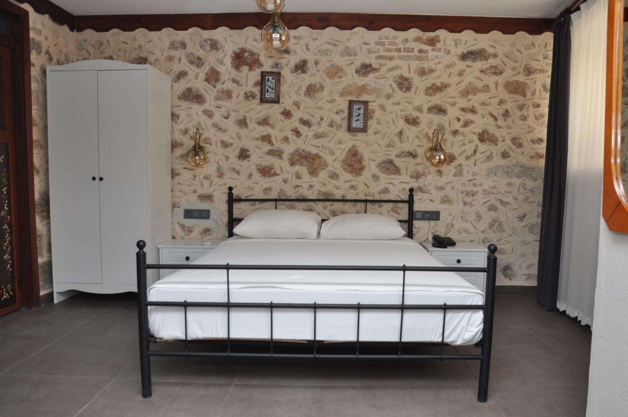 La Casa Carina Bed and Breakfast Antalya Exteriör bild